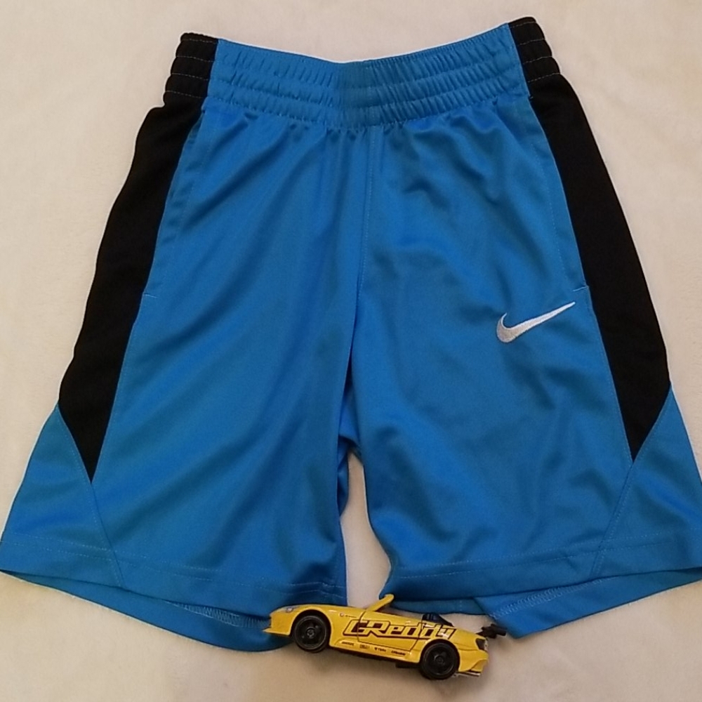 Boy's Nike DriFit Shorts Blue Size Small EUC